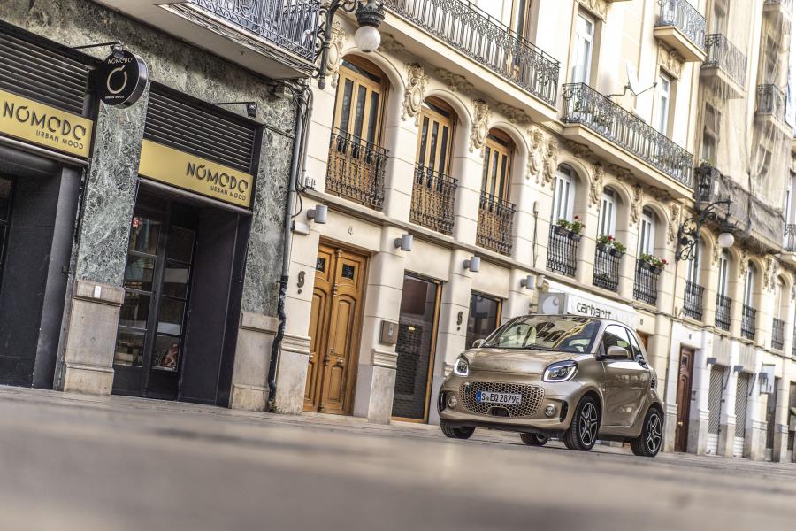  Smart EQ ForTwo Pulse Coupe (C453) 2020 года  (WW) (фото 20 из 47)